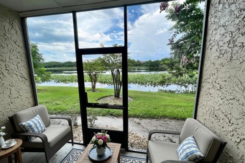 Condo in Altamonte Springs, Florida, 2 bedrooms № 2196542 - photo 2
