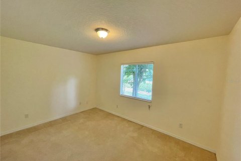 Condo in Altamonte Springs, Florida, 2 bedrooms № 2196542 - photo 25