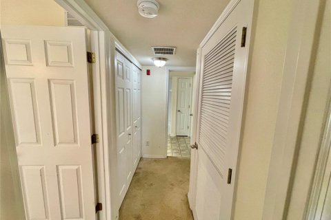 Condo in Altamonte Springs, Florida, 2 bedrooms № 2196542 - photo 27