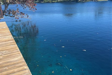 Adosado en alquiler en Miami Lakes, Florida, 1 dormitorio, 73.39 m2 № 2009987 - foto 13