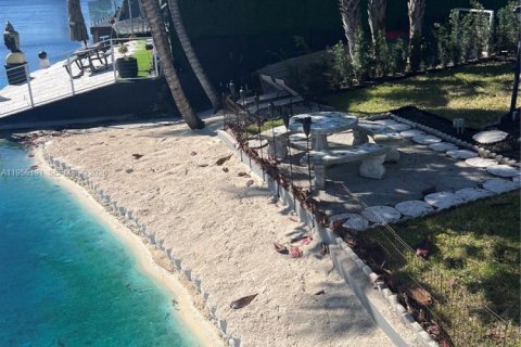 Adosado en alquiler en Miami Lakes, Florida, 1 dormitorio, 73.39 m2 № 2009987 - foto 3