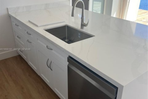 Adosado en alquiler en Miami Lakes, Florida, 1 dormitorio, 73.39 m2 № 2009987 - foto 20