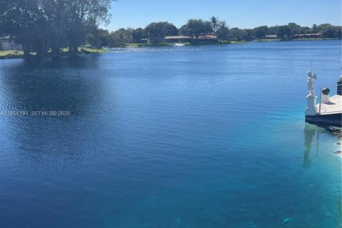 Adosado en alquiler en Miami Lakes, Florida, 1 dormitorio, 73.39 m2 № 2009987 - foto 8