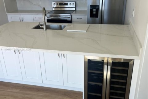 Adosado en alquiler en Miami Lakes, Florida, 1 dormitorio, 73.39 m2 № 2009987 - foto 24