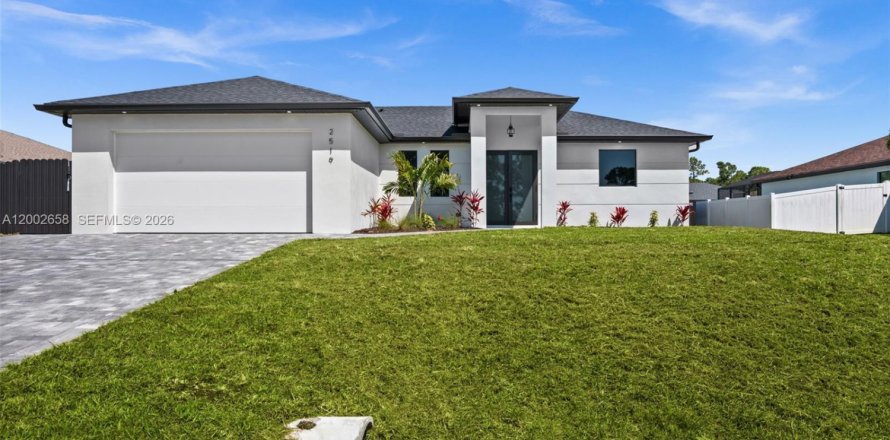 Casa en Cape Coral, Florida 3 dormitorios, 130.99 m2 № 2066296