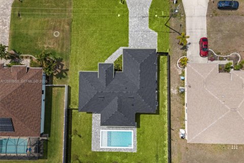 Casa en venta en Cape Coral, Florida, 3 dormitorios, 130.99 m2 № 2066296 - foto 7