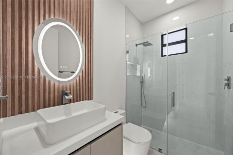 Casa en venta en Cape Coral, Florida, 3 dormitorios, 130.99 m2 № 2066296 - foto 12