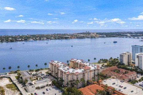 Condo à West Palm Beach, Floride, 2 chambres  № 1175258