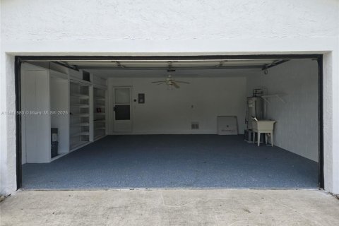 House in Orlando, Florida 3 bedrooms, 205.96 sq.m. № 1849217 - photo 15