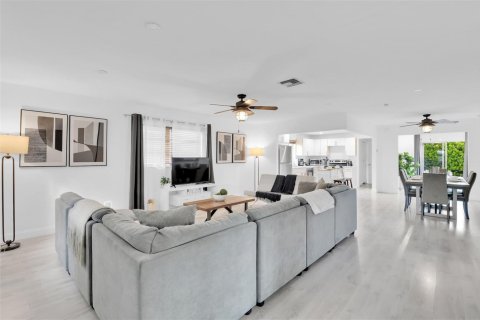 Villa ou maison à Dania Beach, Floride 4 chambres, 181.44 m2 № 2300114