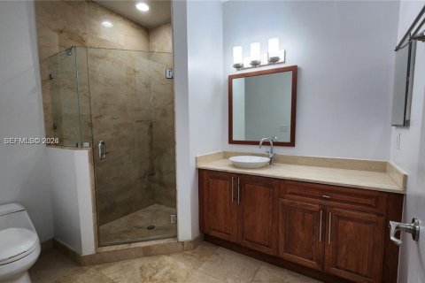 Снять в аренду кондоминиум в Корал-Гейблс, Флорида 2 спальни, 100.52м2, № 2010209 - фото 24