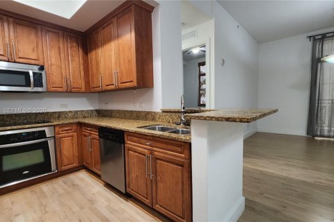 Кондоминиум с 2 спальнями в Корал-Гейблс, Флорида № 2010209