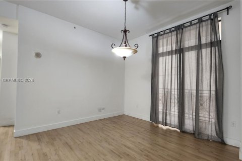 Снять в аренду кондоминиум в Корал-Гейблс, Флорида 2 спальни, 100.52м2, № 2010209 - фото 16