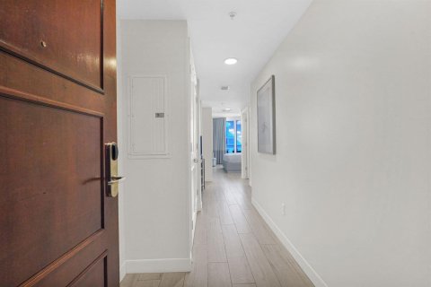 Copropriété à vendre à Fort Lauderdale, Floride: 4 pièces, 35.3 m2 № 2249698 - photo 16