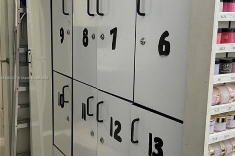 Купить коммерческую недвижимость в Бока-Ратон, Флорида № 2021093 - фото 14