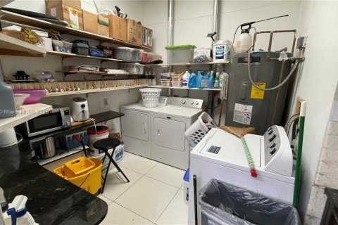 Купить коммерческую недвижимость в Бока-Ратон, Флорида № 2021093 - фото 12