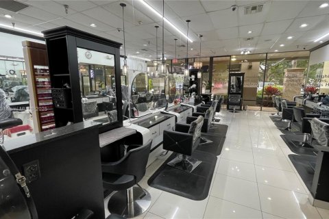 Купить коммерческую недвижимость в Бока-Ратон, Флорида № 2021093 - фото 5