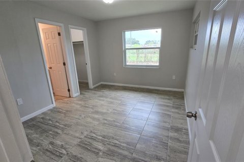 House in Lakeland, Florida 4 bedrooms, 142.23 sq.m. № 2230112 - photo 12