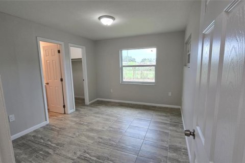 House in Lakeland, Florida 4 bedrooms, 142.23 sq.m. № 2230112 - photo 13