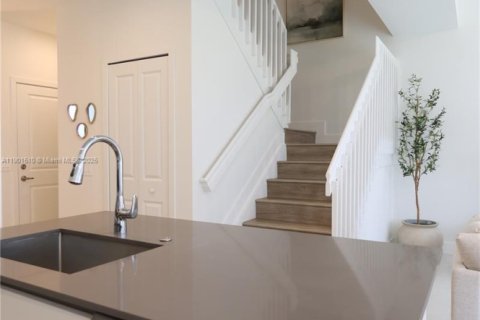 Touwnhouse à vendre à Homestead, Floride: 4 chambres № 1956024 - photo 8