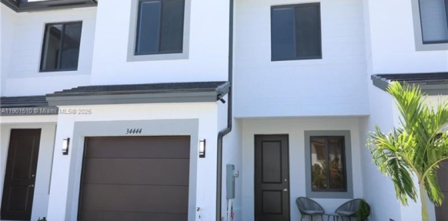 Touwnhouse à Homestead, Floride 4 chambres № 1956024