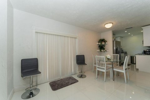 Villa ou maison à vendre à Port St. Lucie, Floride: 3 chambres, 116.13 m2 № 2089514 - photo 26