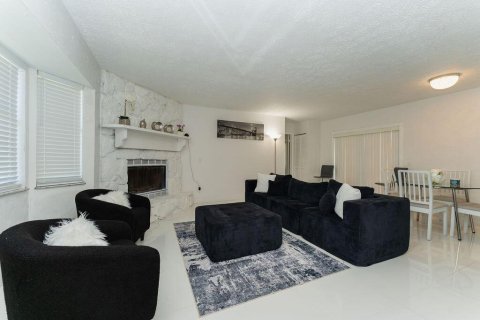 Villa ou maison à vendre à Port St. Lucie, Floride: 3 chambres, 116.13 m2 № 2089514 - photo 17