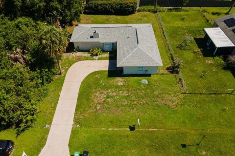 Villa ou maison à vendre à Port St. Lucie, Floride: 3 chambres, 116.13 m2 № 2089514 - photo 8