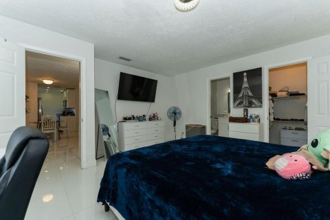 Villa ou maison à vendre à Port St. Lucie, Floride: 3 chambres, 116.13 m2 № 2089514 - photo 30