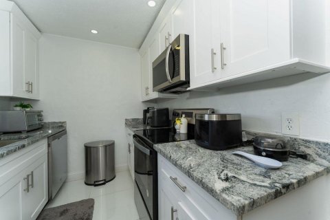 Villa ou maison à vendre à Port St. Lucie, Floride: 3 chambres, 116.13 m2 № 2089514 - photo 21