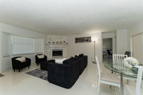 Villa ou maison à vendre à Port St. Lucie, Floride: 3 chambres, 116.13 m2 № 2089514 - photo 25