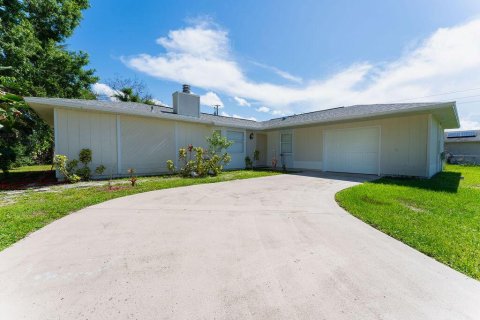 Villa ou maison à vendre à Port St. Lucie, Floride: 3 chambres, 116.13 m2 № 2089514 - photo 5