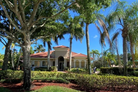 House in Boynton Beach, Florida 4 bedrooms, 160.54 sq.m. № 1185564 - photo 1