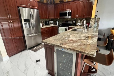 Купить таунхаус в Майами, Флорида 4 спальни, 196.95м2, № 2020724 - фото 8