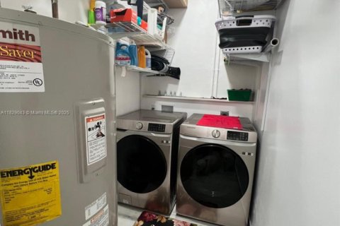 Купить таунхаус в Майами, Флорида 4 спальни, 196.95м2, № 2020724 - фото 23