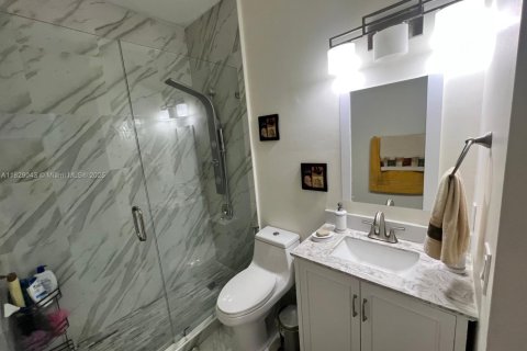 Купить таунхаус в Майами, Флорида 4 спальни, 196.95м2, № 2020724 - фото 17