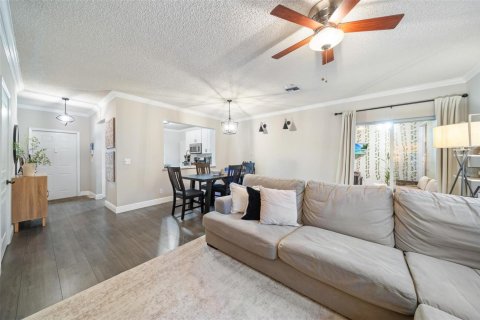 Townhouse in Tamarac, Florida 2 bedrooms, 135.73 sq.m. № 2086564 - photo 17