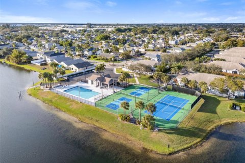 Townhouse in Tamarac, Florida 2 bedrooms, 135.73 sq.m. № 2086564 - photo 23