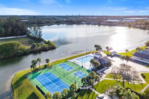 Townhouse in Tamarac, Florida 2 bedrooms, 135.73 sq.m. № 2086564 - photo 18