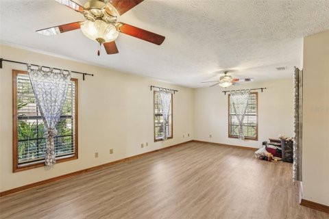 House in Riverview, Florida 2 bedrooms, 175.59 sq.m. № 2115721 - photo 16