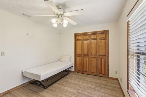House in Riverview, Florida 2 bedrooms, 175.59 sq.m. № 2115721 - photo 24
