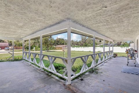House in Riverview, Florida 2 bedrooms, 175.59 sq.m. № 2115721 - photo 4