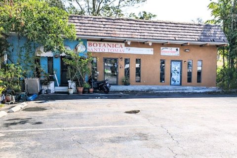 Immobilier commercial à vendre à Fort Lauderdale, Floride № 2056704 - photo 1
