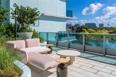 Купить кондоминиум в Бей-Харбор-Айлендс, Флорида 2 спальни, 171.96м2, № 2043047 - фото 19