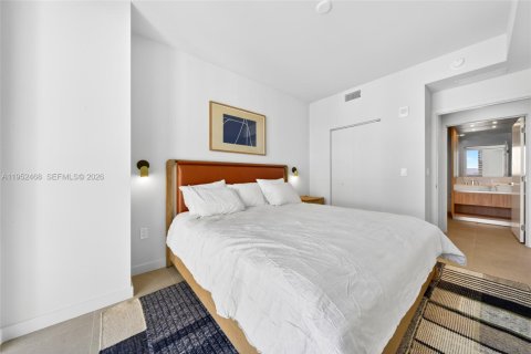Condominio en venta en Miami, Florida, 1 dormitorio, 58.53 m2 № 2008097 - foto 10