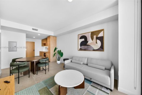 Condominio en venta en Miami, Florida, 1 dormitorio, 58.53 m2 № 2008097 - foto 5