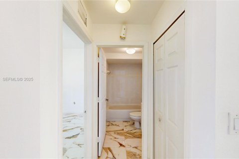 Купить таунхаус в Хомстед, Флорида 4 спальни, 170.66м2, № 1993685 - фото 20