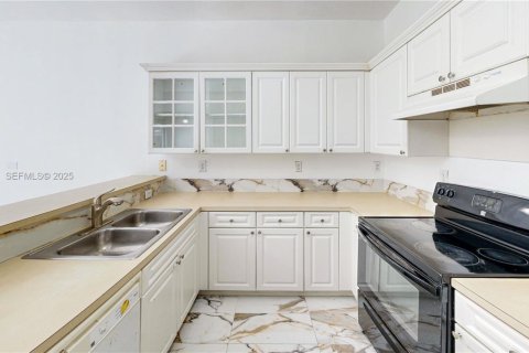 Купить таунхаус в Хомстед, Флорида 4 спальни, 170.66м2, № 1993685 - фото 18