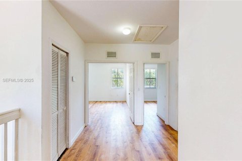 Купить таунхаус в Хомстед, Флорида 4 спальни, 170.66м2, № 1993685 - фото 26