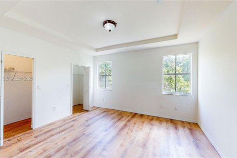 Купить таунхаус в Хомстед, Флорида 4 спальни, 170.66м2, № 1993685 - фото 27